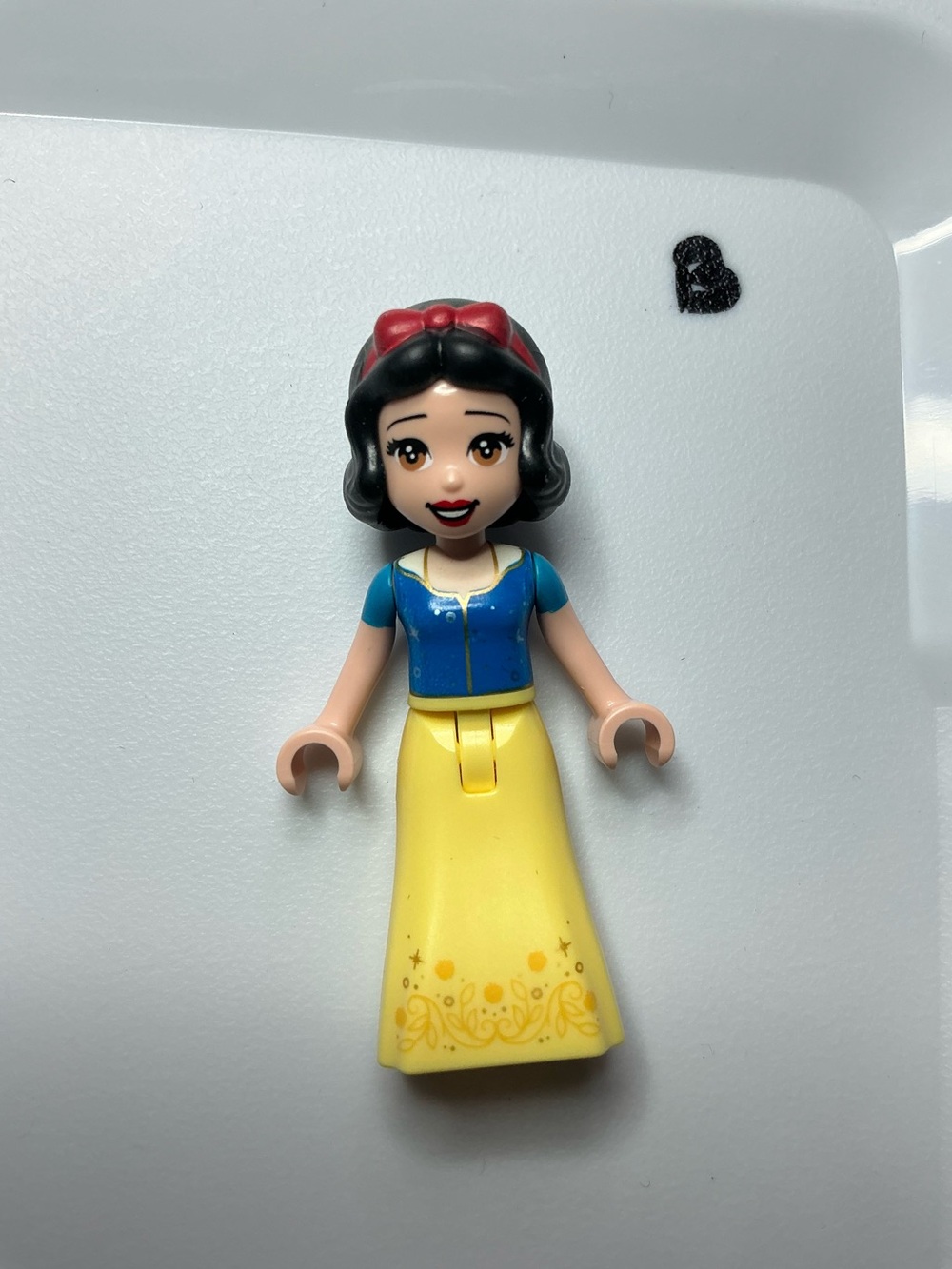 LEGO Snow White Minifigure Disney Princess Mini Doll Blue Sleeves